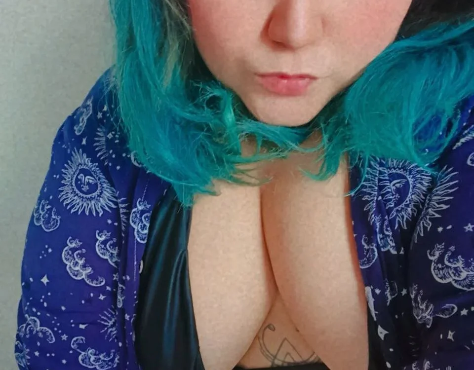 Blueberrywild's Offline XXX Chat