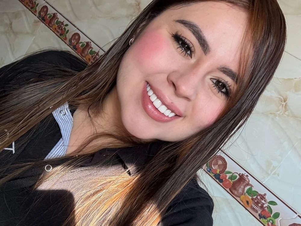 Renata_Jones1 cam model