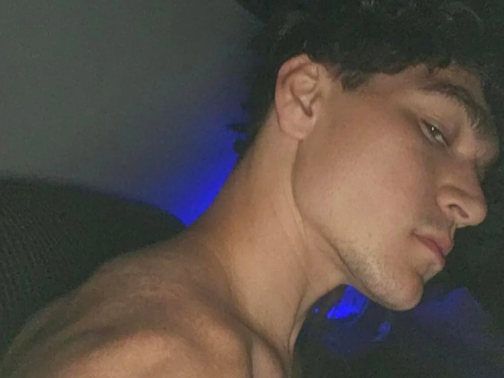 Chatroom XXX hors ligne de willisone1