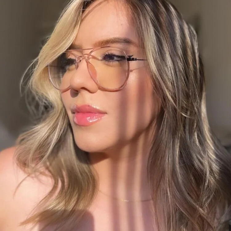 ana_becker1's Offline XXX Chat