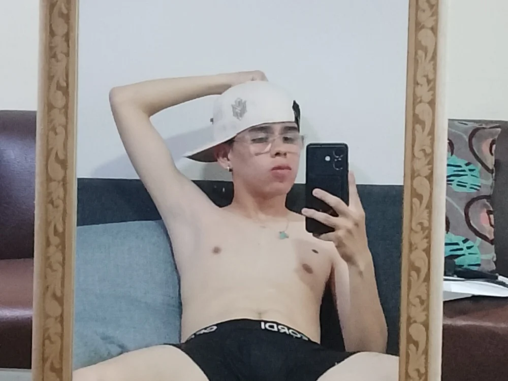andresitonwn Offline XXX Chat