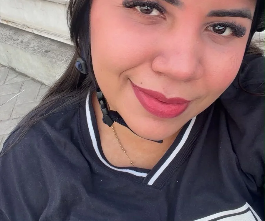 Conny_honeyy's cam snapshot