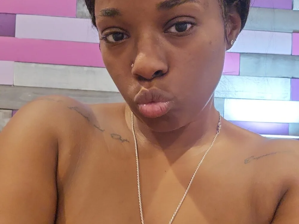 Kourtneyk's Offline XXX Chat