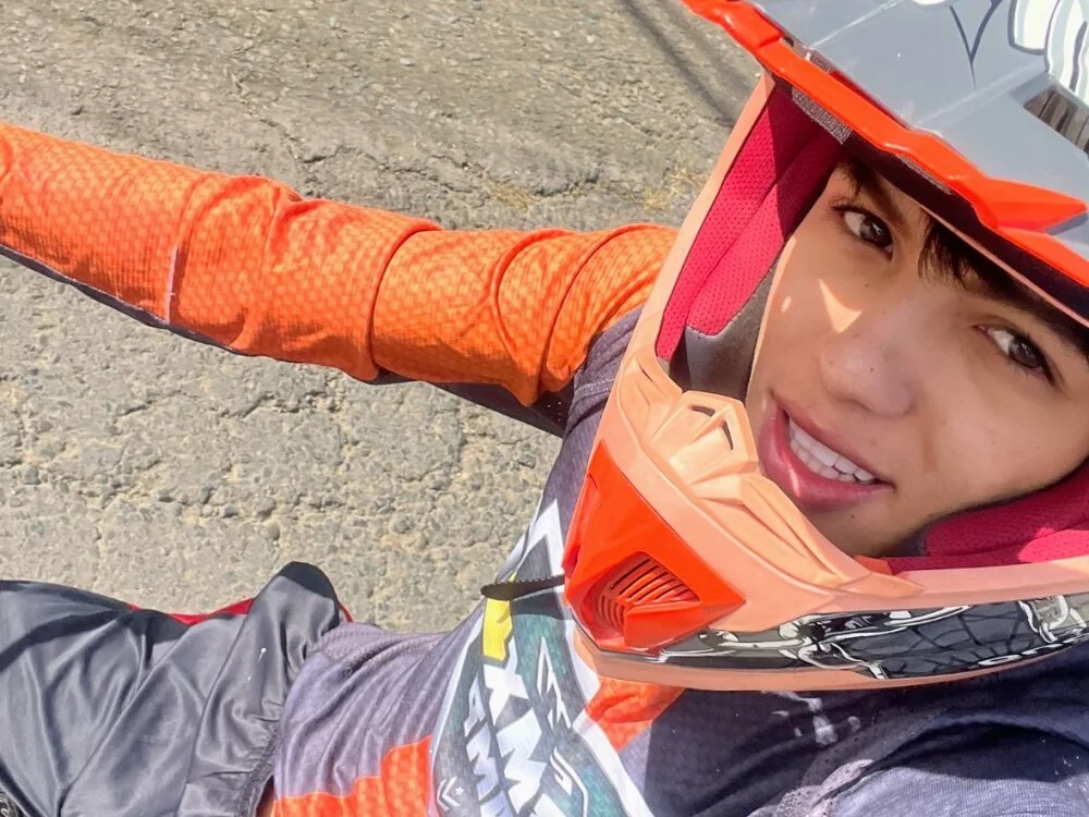 pollito15_14's Offline XXX Chat