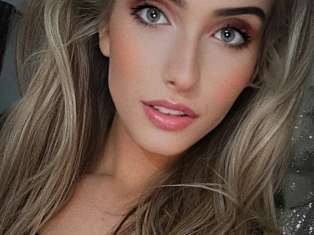 Dorinda_23X's Offline XXX Chat