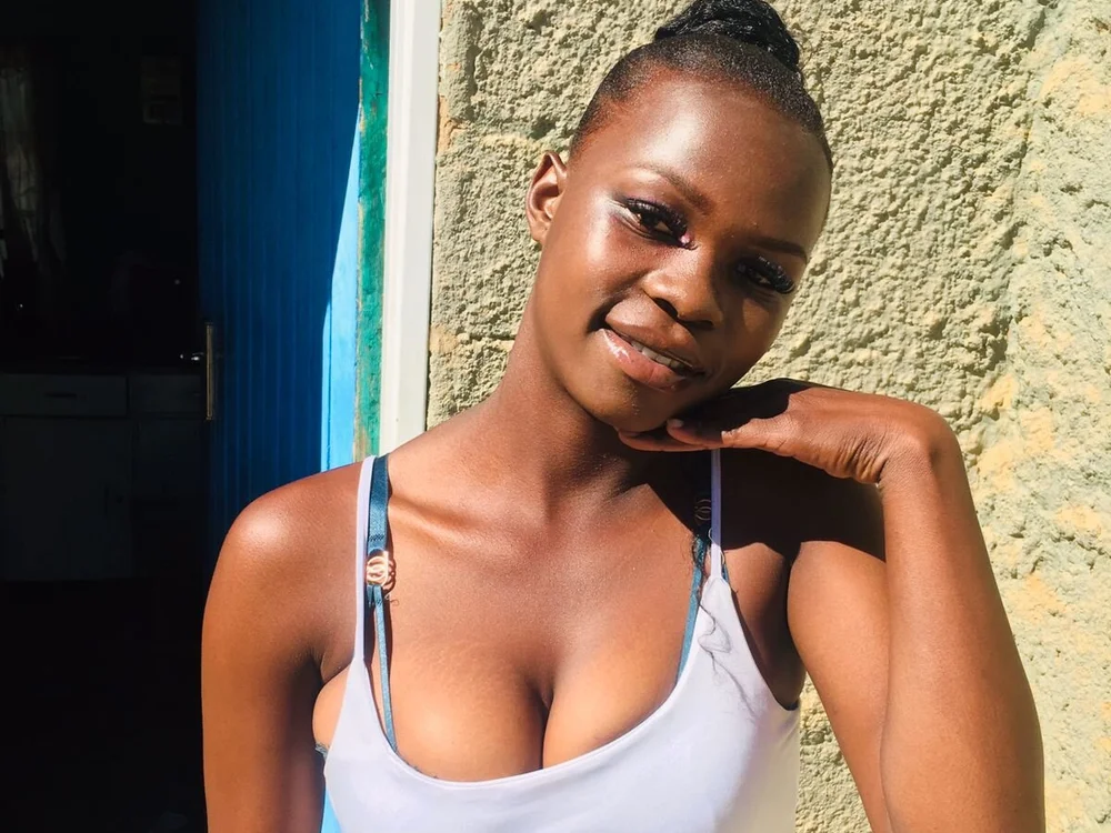 Tumieee's most recent online preview