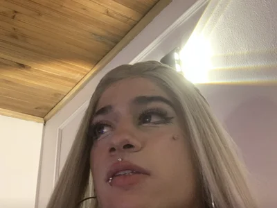 chloe_embeer69