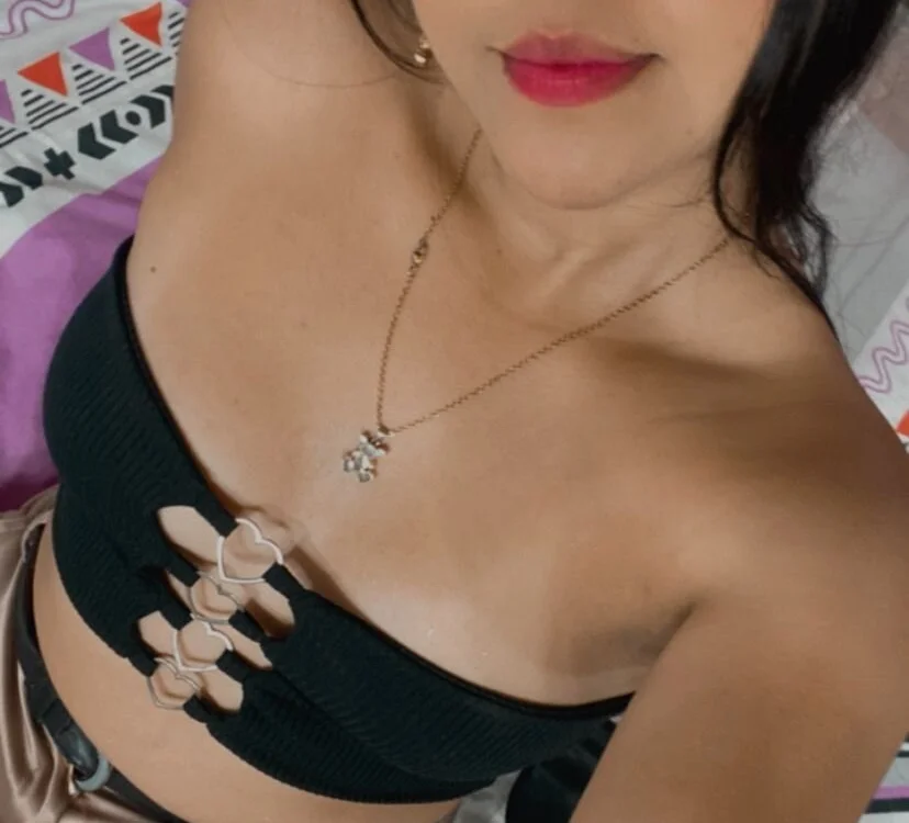 Annie_leo offline chatrum