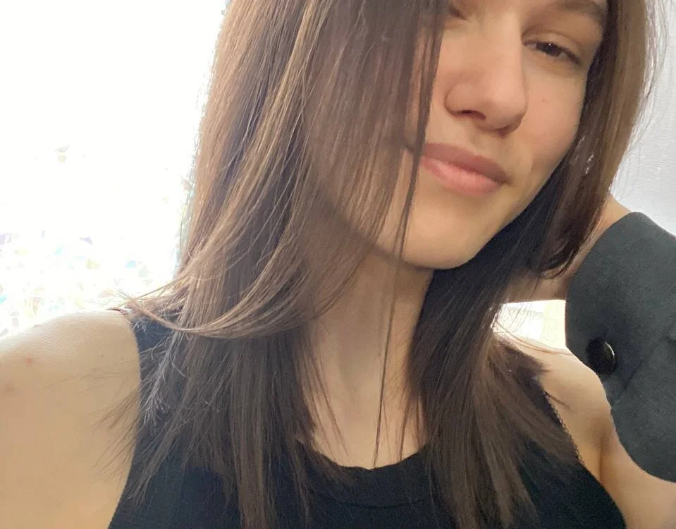 Офлайн-чат EmilyBellamy