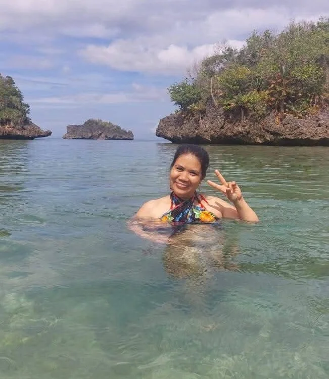 Curvy_41 Chat XXX offline