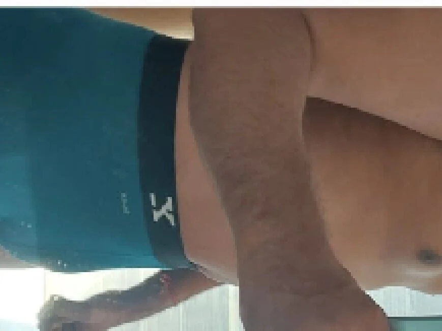 bigdickfuckuu Adlı Modelin Çevrimdışı XXX Sohbeti