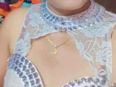 Little-Roshni on StripChat