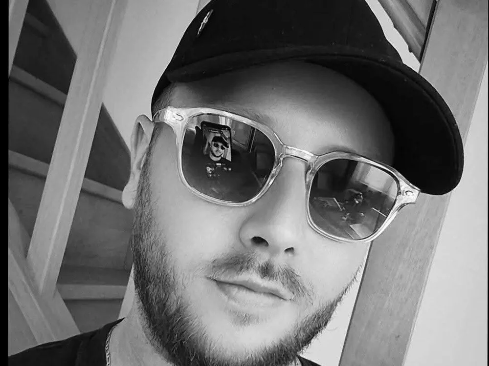 Orgasmiqueahahh offline XXX-chatje