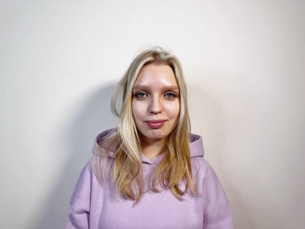 GillianAdes' Offline Chat Room