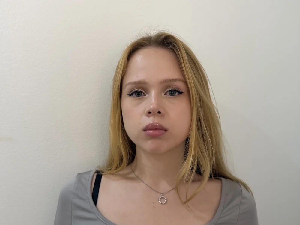 MargieMeinhardt Offline XXX-Chat