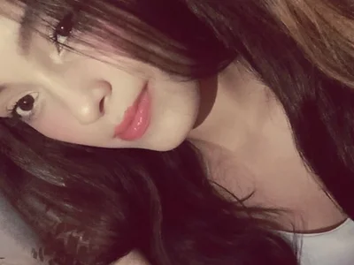 LolaWhite on StripChat