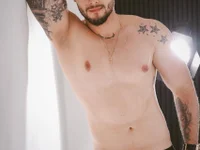 Model dominic_de_luca