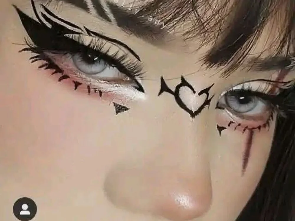 miss_beeellan Offline XXX chat