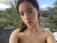 Flora-Sweetflow's webcam live show