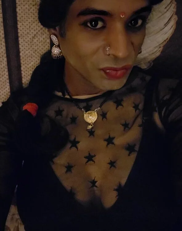 Sakshi_Sissy's Offline Chat Room