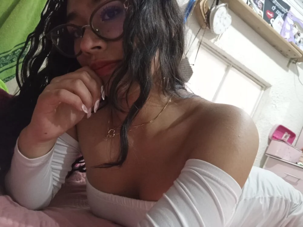 _IrisBell's Offline XXX Chat