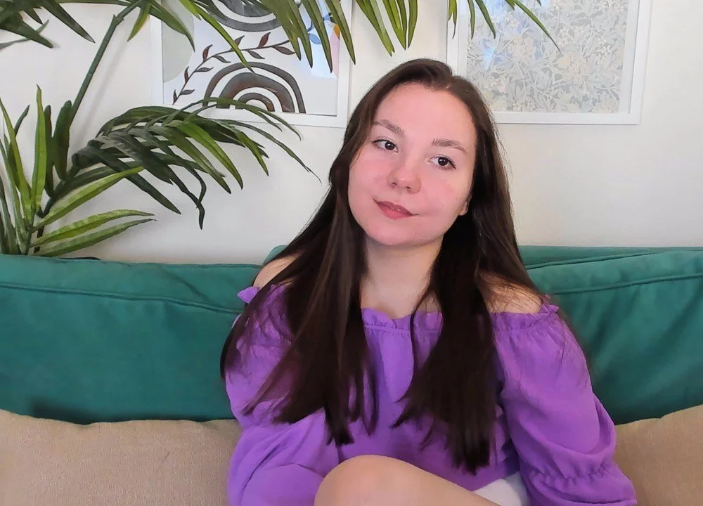 LolaNell offline chatrum