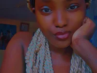 Lynne_pretty4