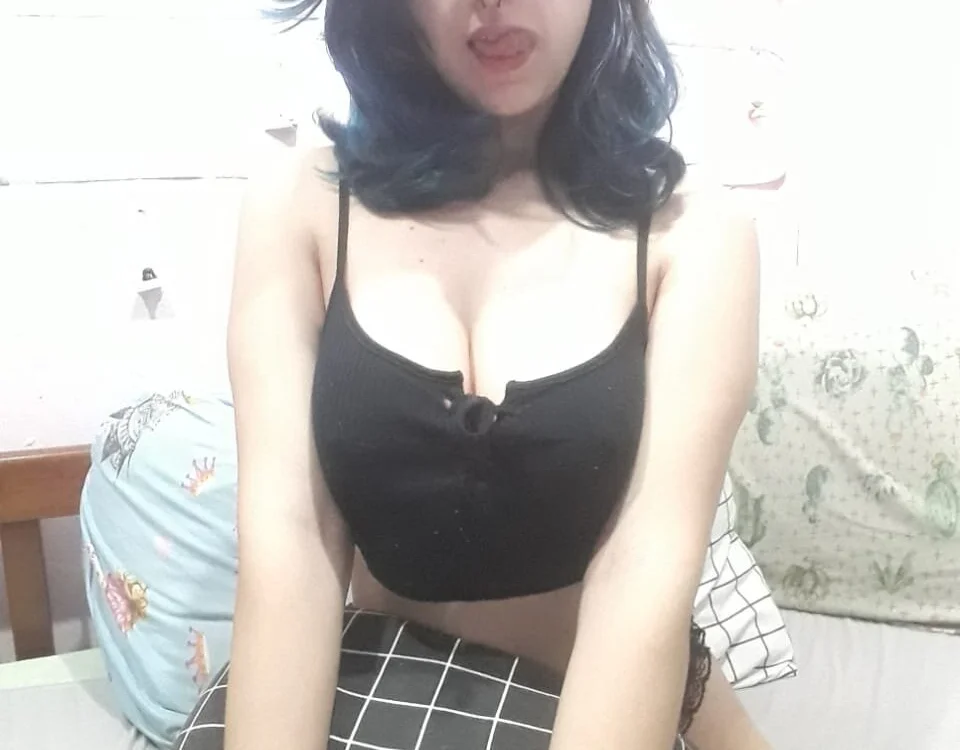 AshleyBrasil's Offline Chat Room