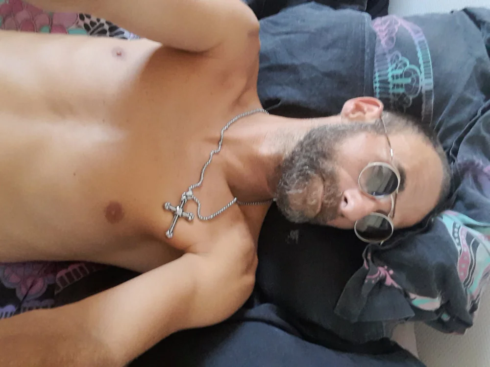 sensuelle37's Offline XXX Chat
