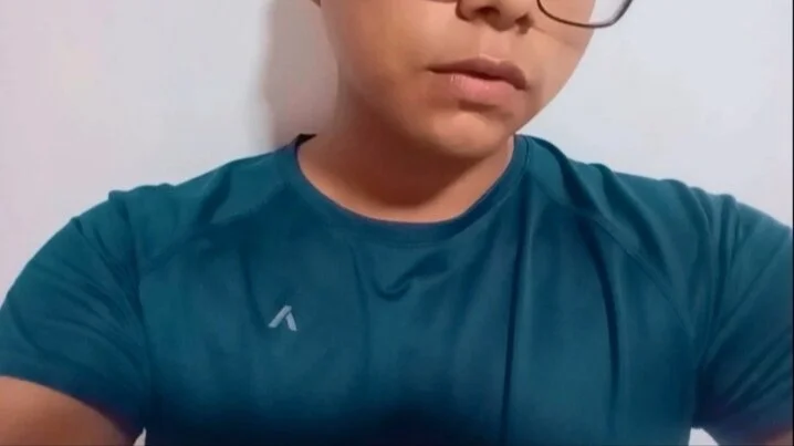 Adrian_Saint Chat XXX offline