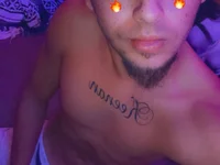 AlfonsoA_0612's webcam live show