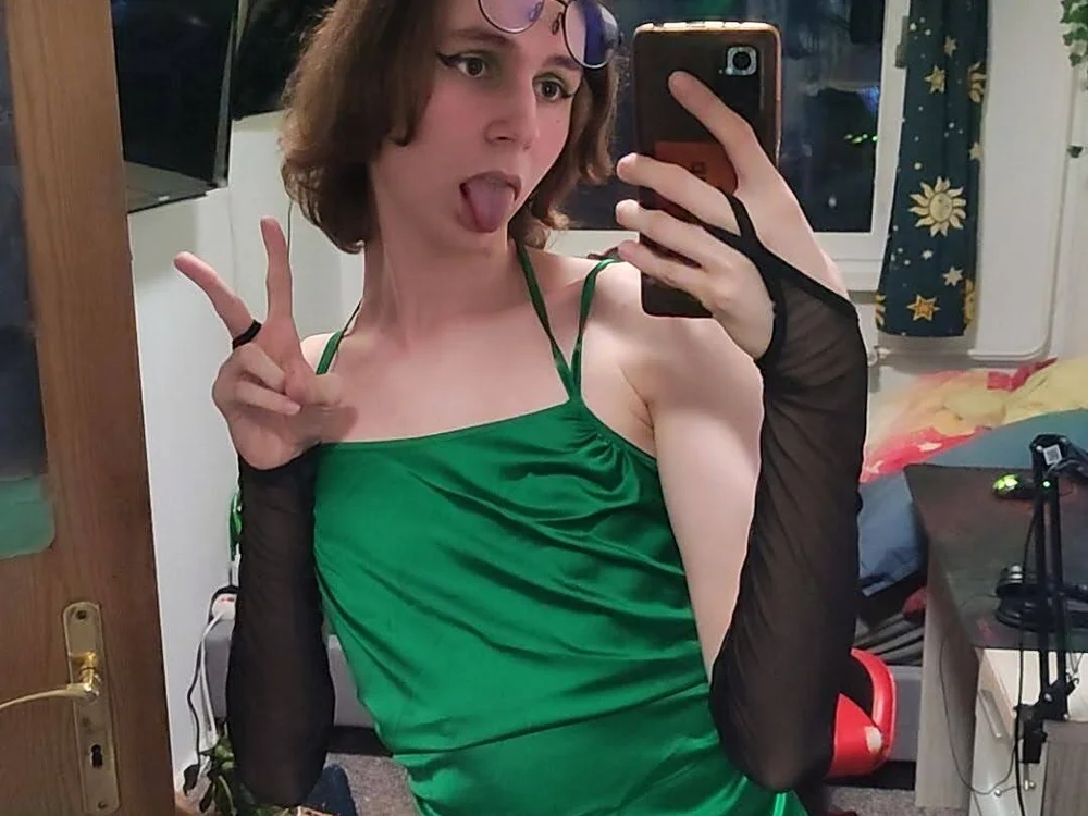 Offline chatovací místnost NickiFOX_