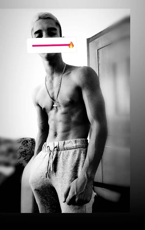 Offline XXX chat modela KingofBigs