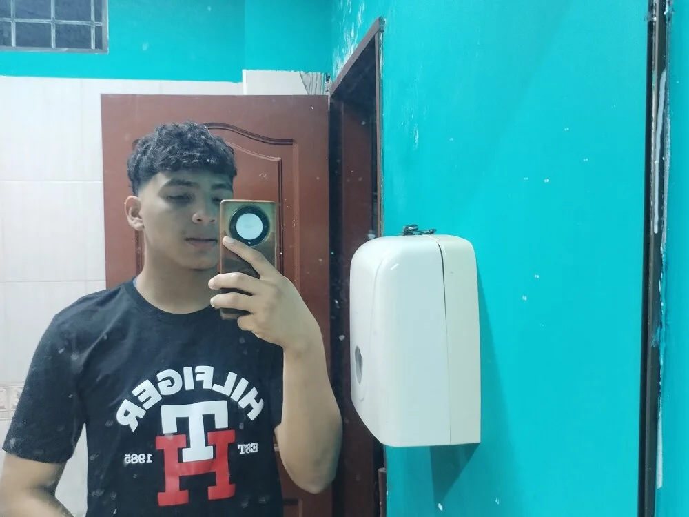 Guanin69jk 오프라인 XXX 채팅