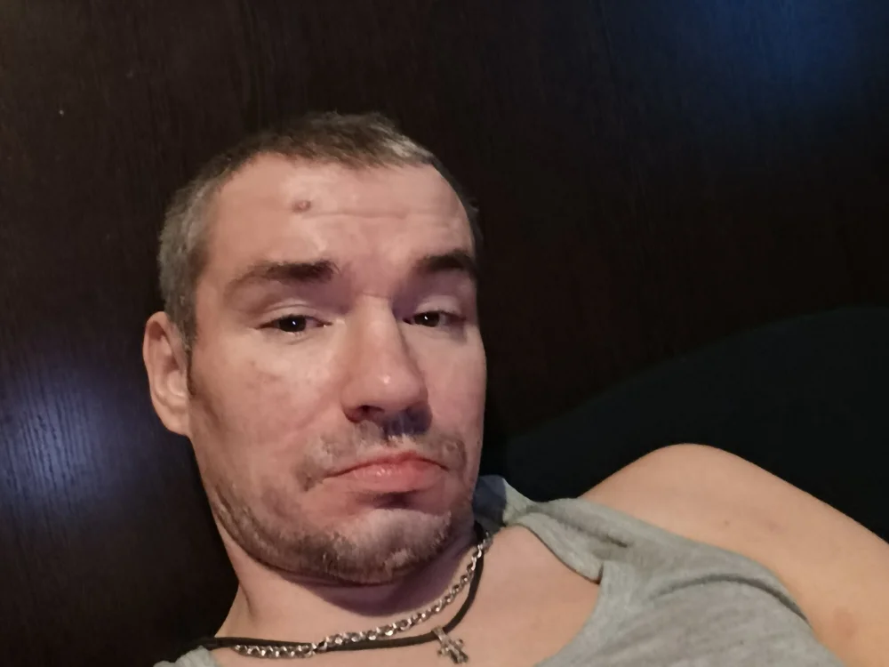 FaqoffV8's Offline Chat Room