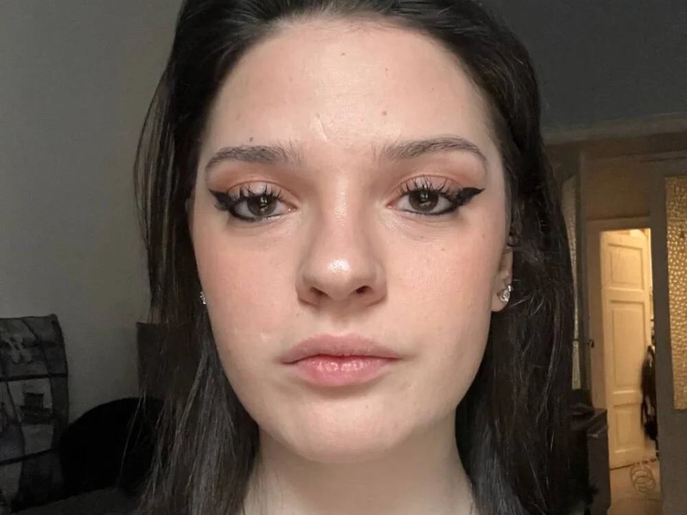 Chat XXX offline de Leilla_Marusel