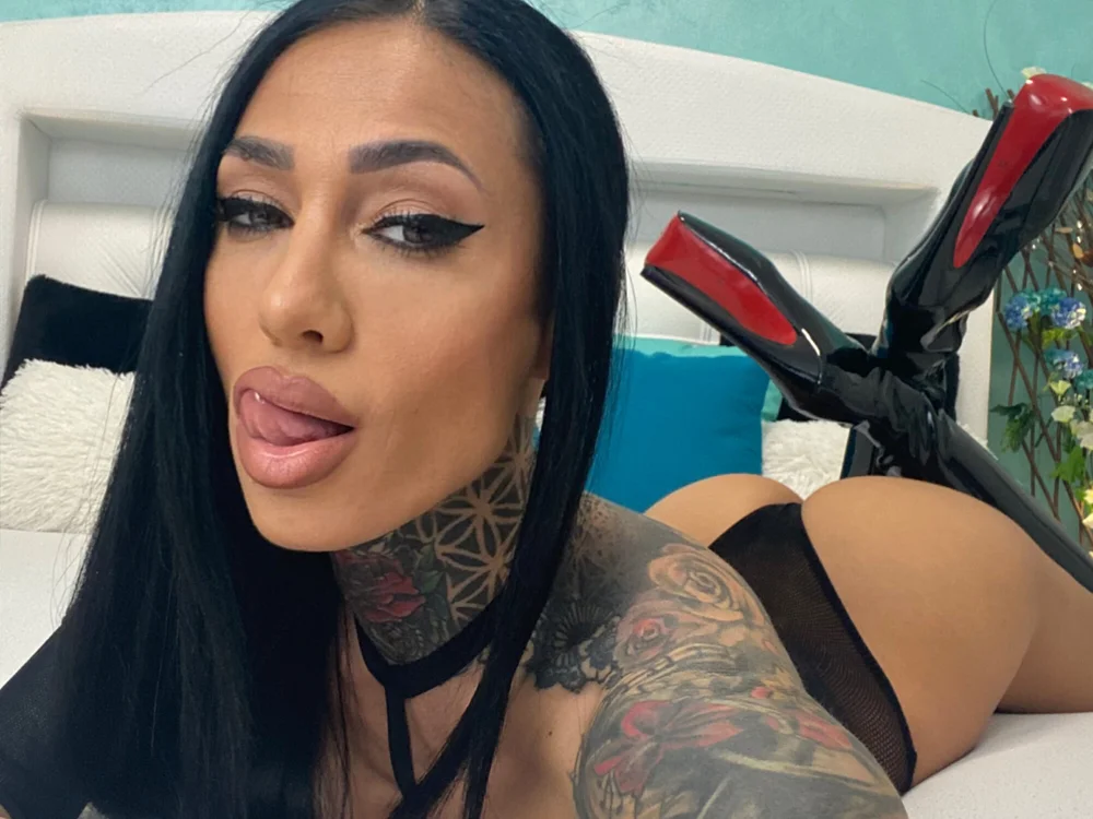 Bootylicious-Ana's Offline Chat Room