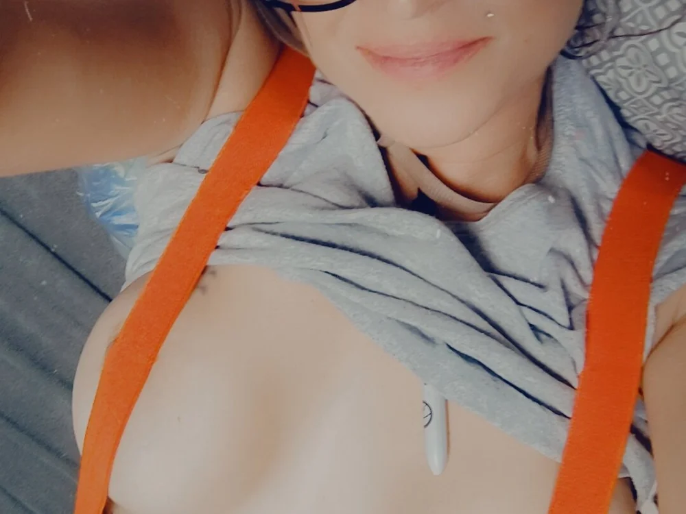 MissDaddi1 offline chatrum