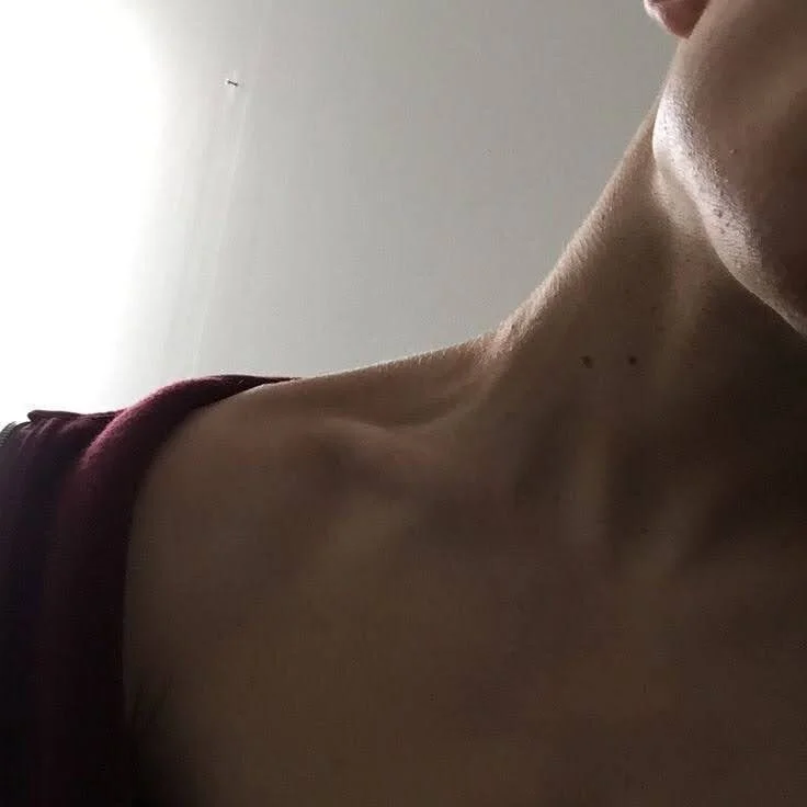 ElysianBoi Adlı Modelin Çevrimdışı XXX Sohbeti