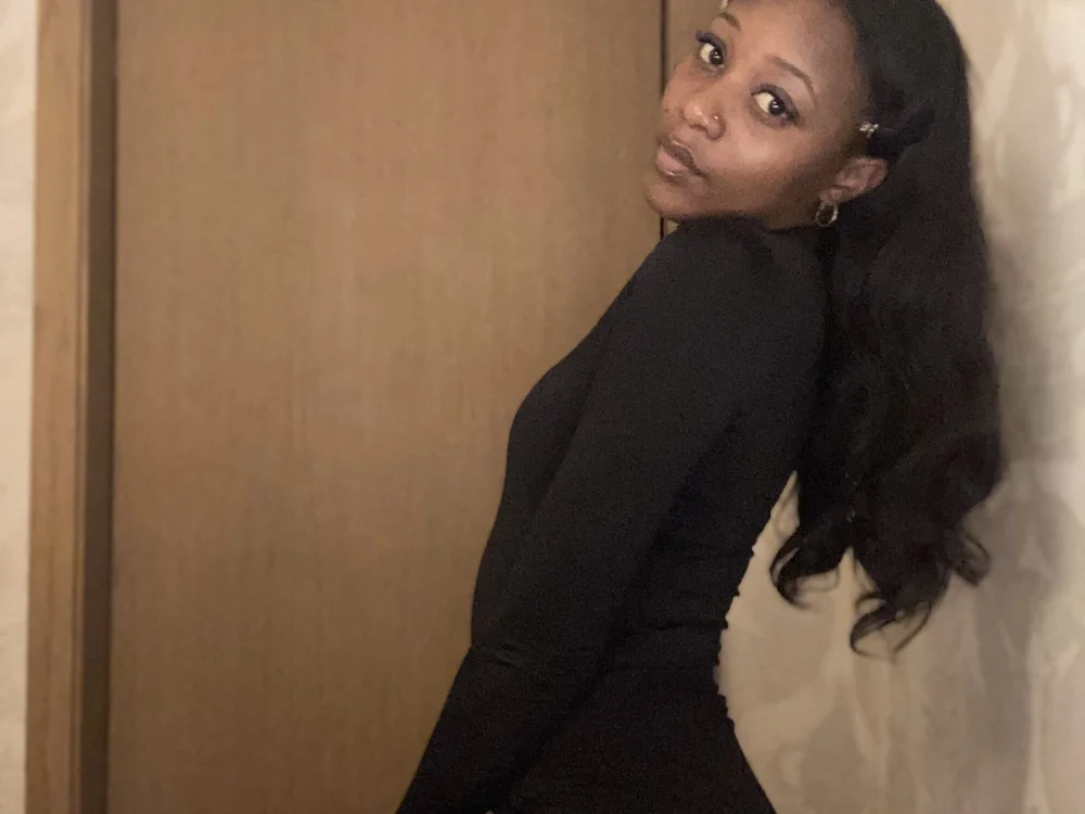 EbonySlimXx's most recent online preview