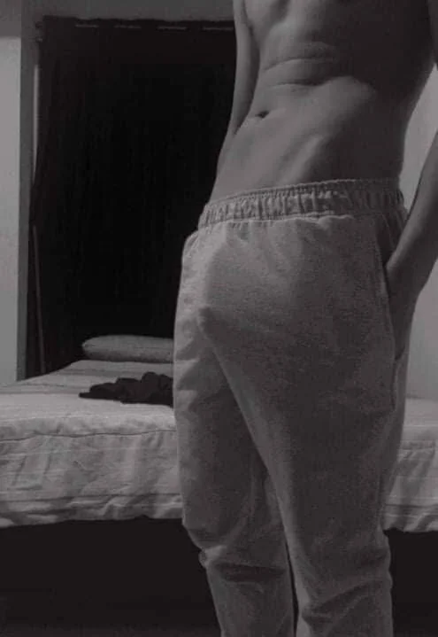 Daisuke_01 Adlı Modelin Çevrimdışı XXX Sohbeti