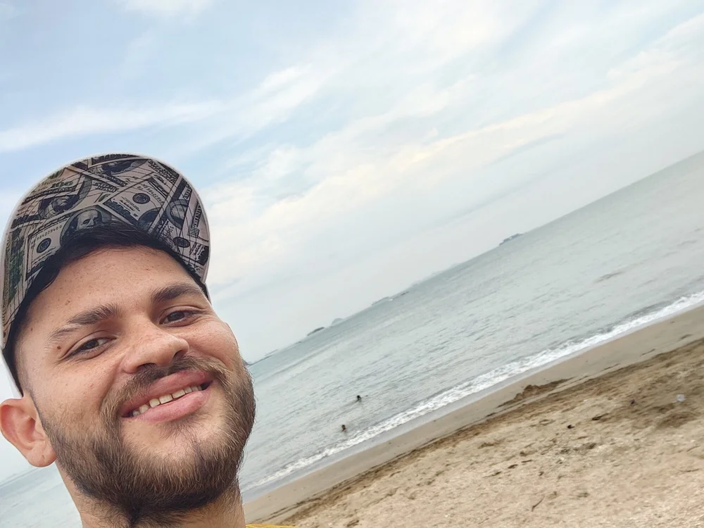 HotLlanero's Offline Chat Room