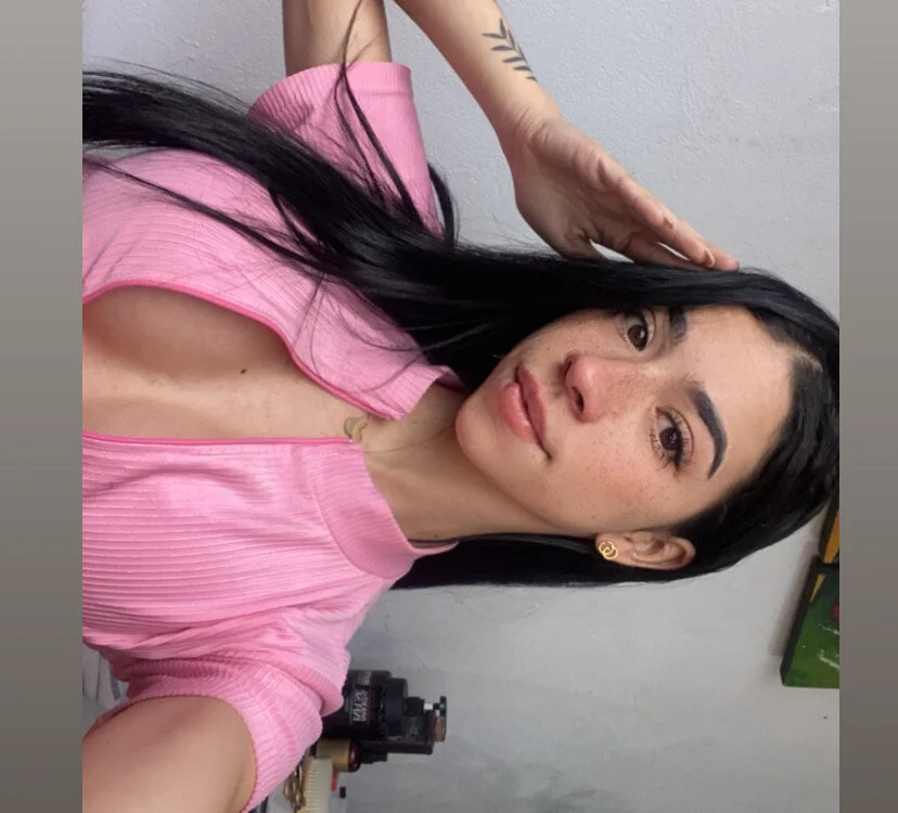 sara_lopee1 offline XXX-chat