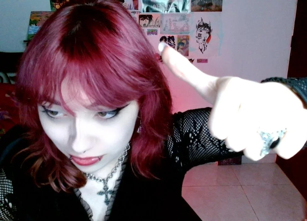 Azumi__07's Offline Chat Room