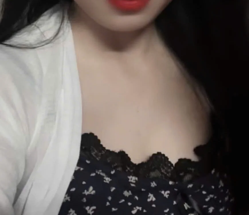 Bella2k6 離線 XXX 聊天