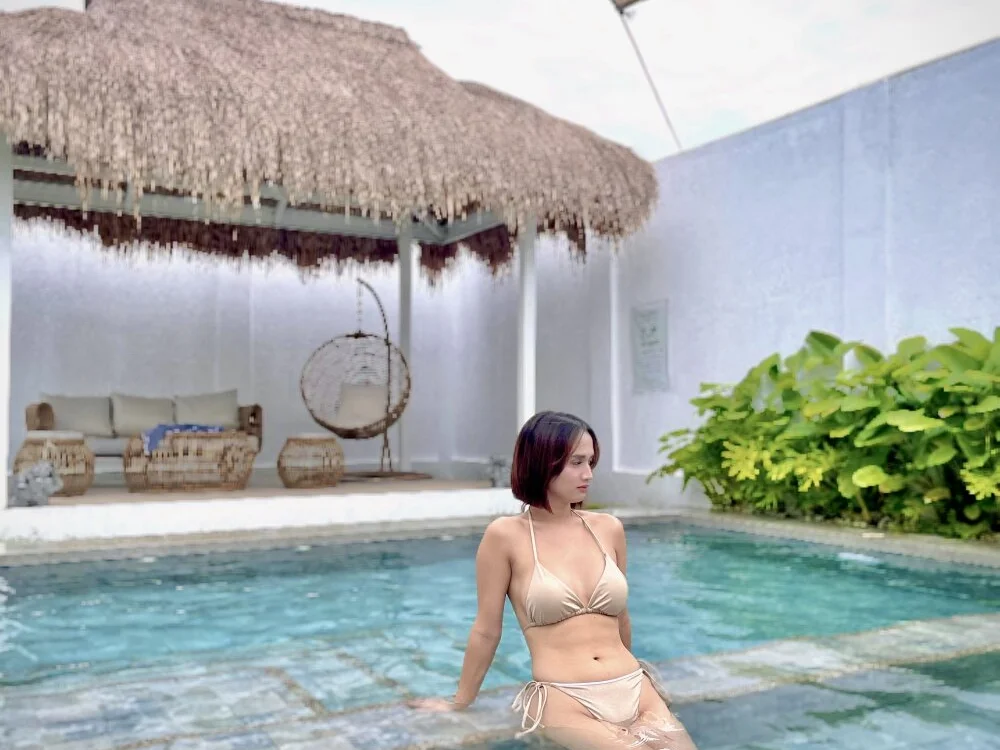 CraveMyCurves offline XXX-chat