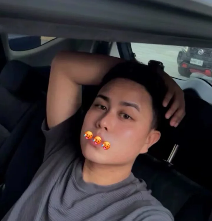 Your_sweetboy_20 Obrolan XXX Offline
