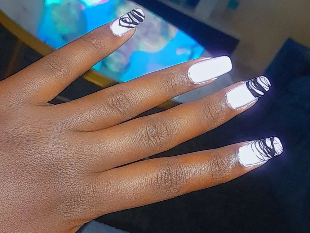 دردشة ebonydripps الجنسية دون اتصال