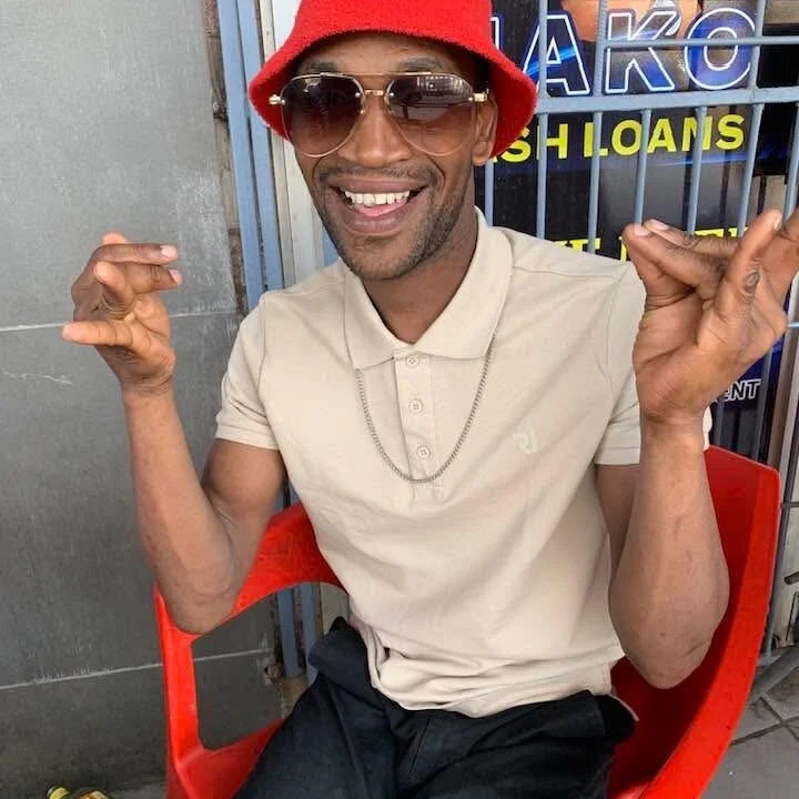 Mthondo213 Chat XXX offline