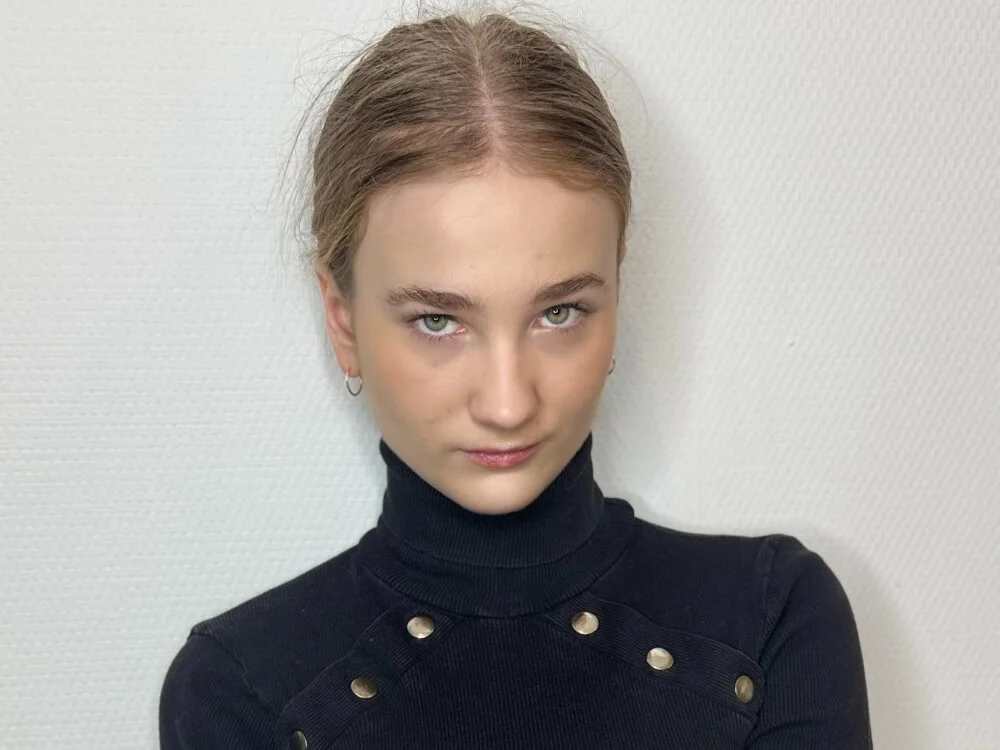 WilmaArnio offline XXX-chat